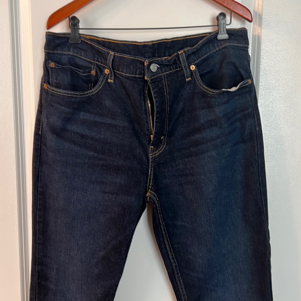 Brand new mens Levi jeans. 36 waist and 32 length. Dark wash.